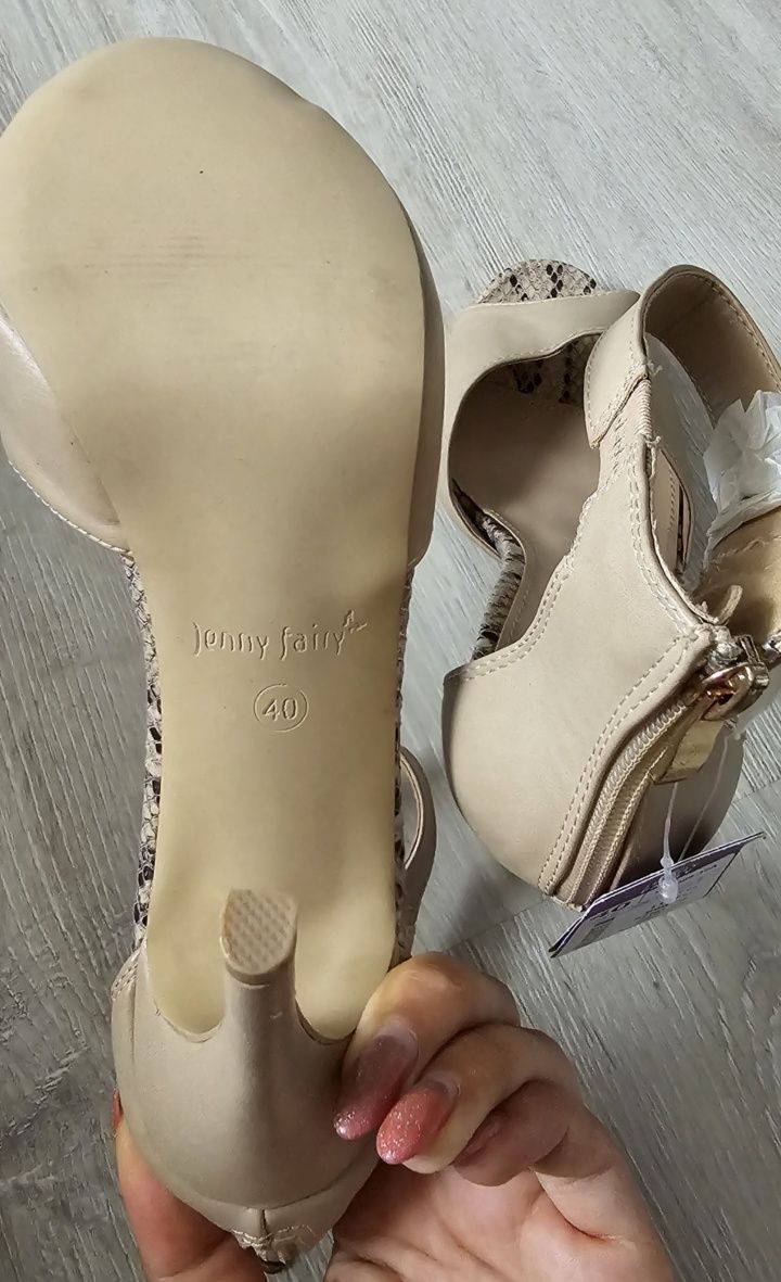 Nowe szpilki damskie