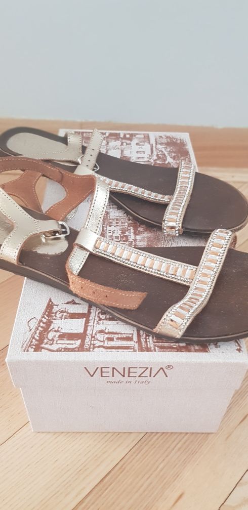 Sandałki Venezia