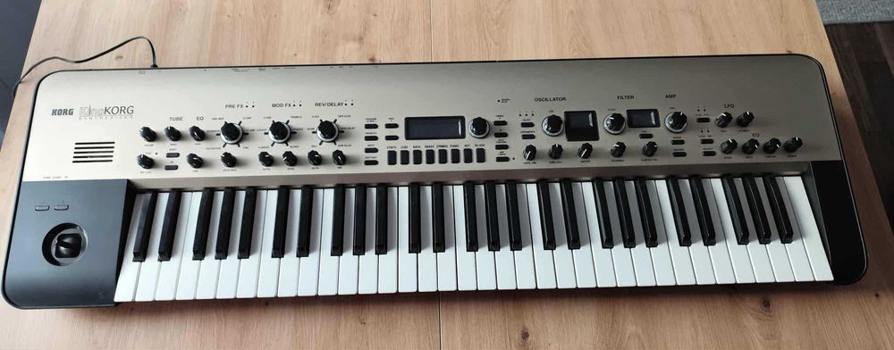 Syntezator Korg KingKORG