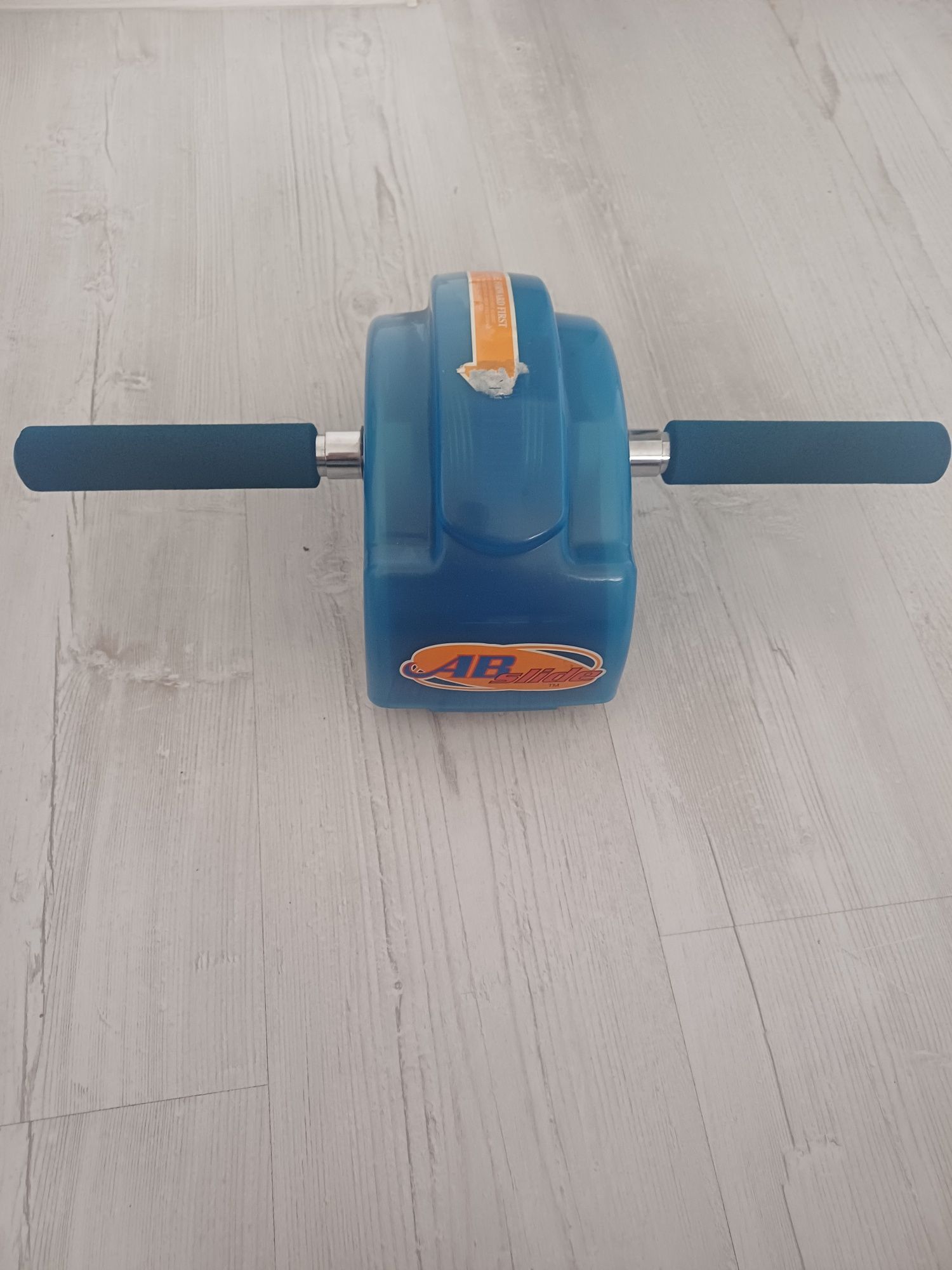 Roller do ćwiczeń mięśni brzucha
