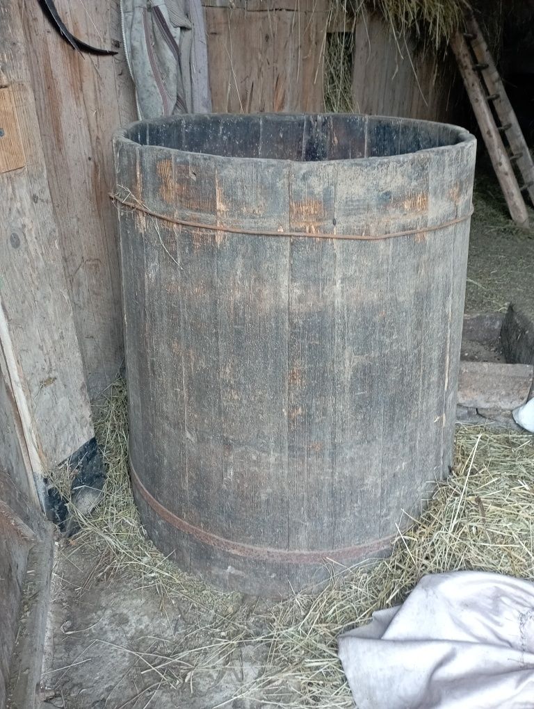 Продам  дерев'яні бочки,корита ступи,масляницв