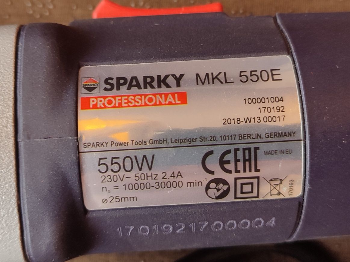 Продам  нову шлифмашинку SPARKY mkl 550E
