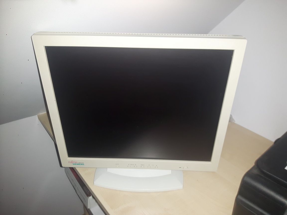 Monitor Fujitsu Siemens