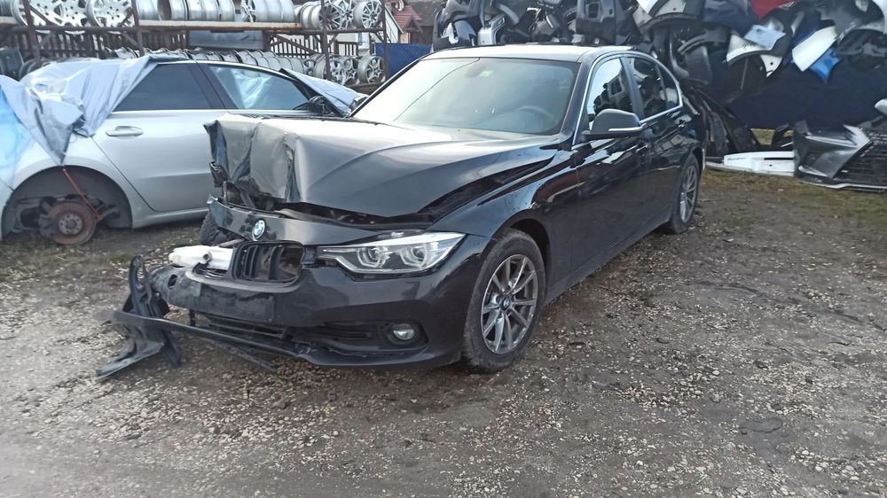 BMW F30 16- lift 2.0D silnik   B47D20  drzwi lusterko klapa zderzak maska lakier Schwarz 2 668
