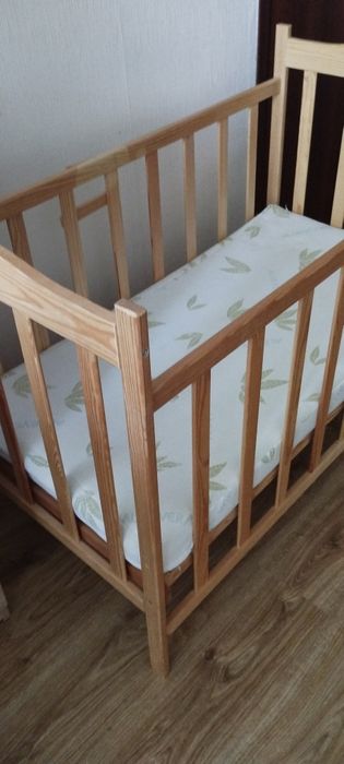 Продам манеж с ортопедическим матрасом