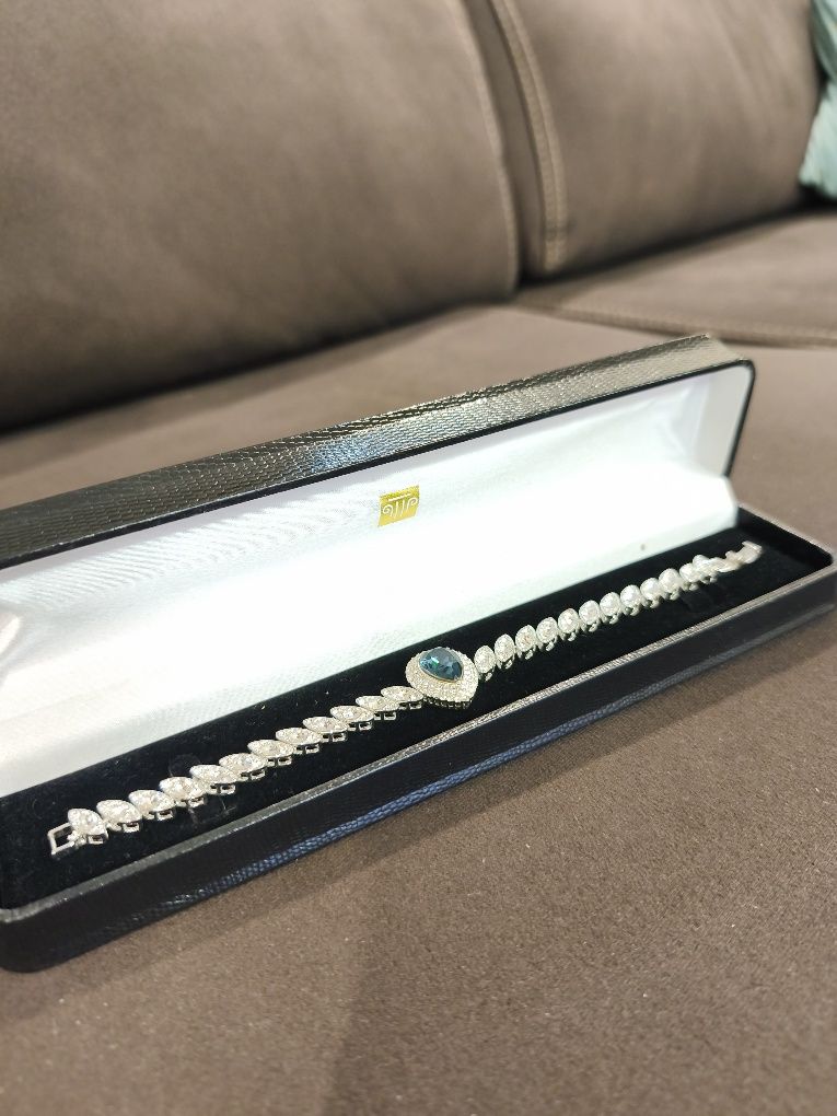 Vendo pulseira swarovski