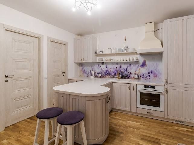 Центр міста! Оренда 2 кімн.квартири на пл.Міцкевича