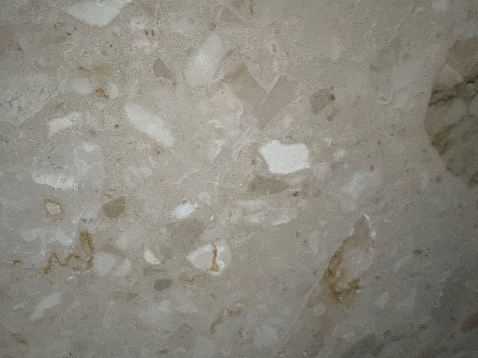 Parapet wewnętrzny z konglomeratu