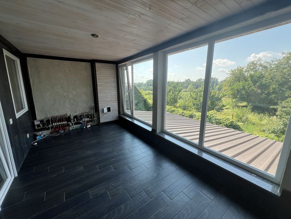 Продаж будинку, Ліщин