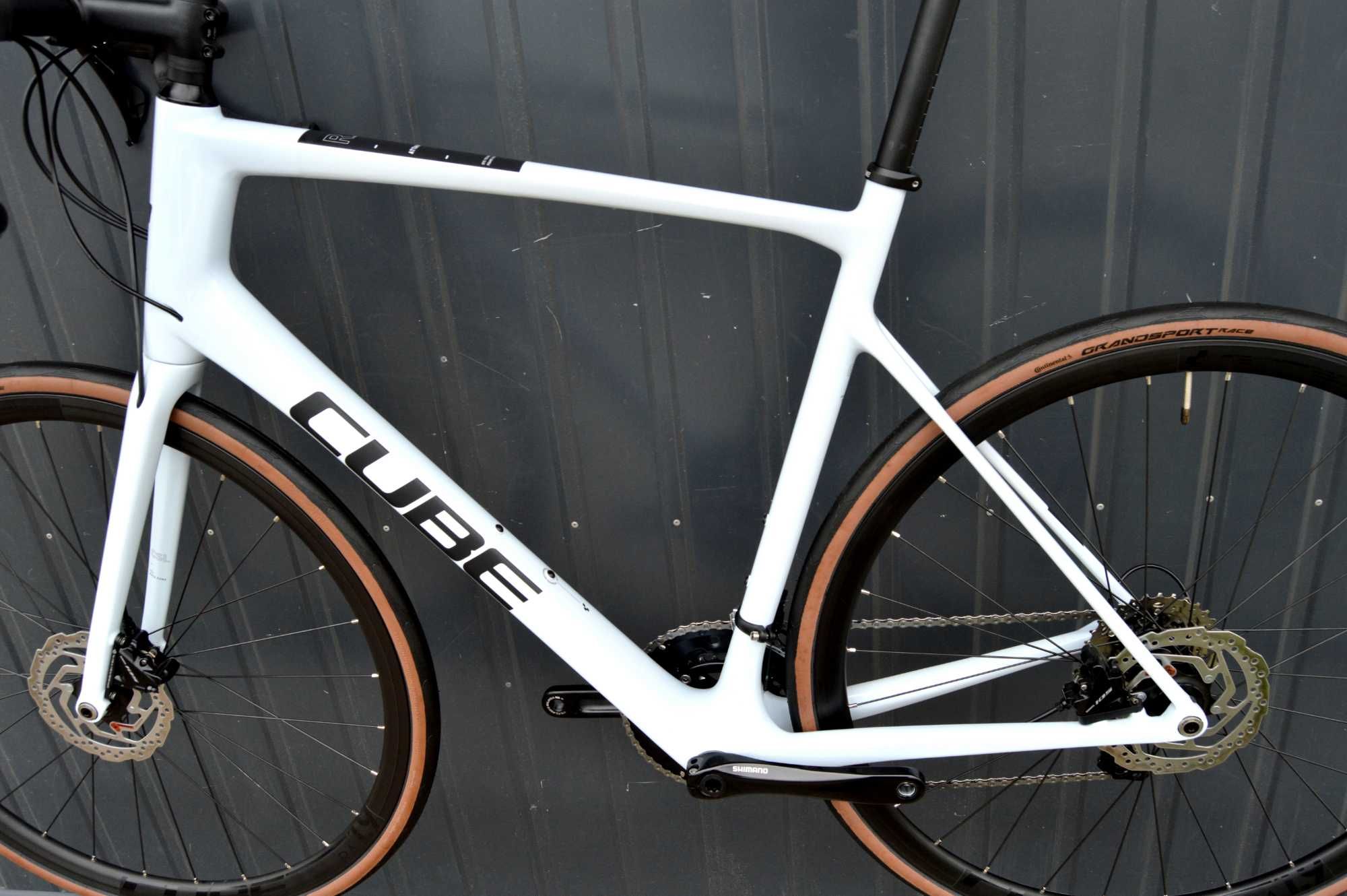 FV23 Przebieg 10km komfortowy endurance CUBE ATTAIN GTC S DISC r60