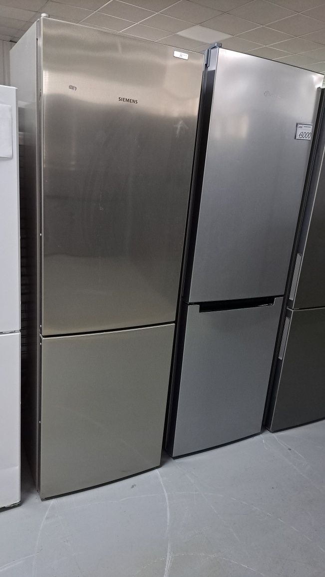Німецький срібний холодильник Siemens kgn43 невисокий 185*60*60 nofros