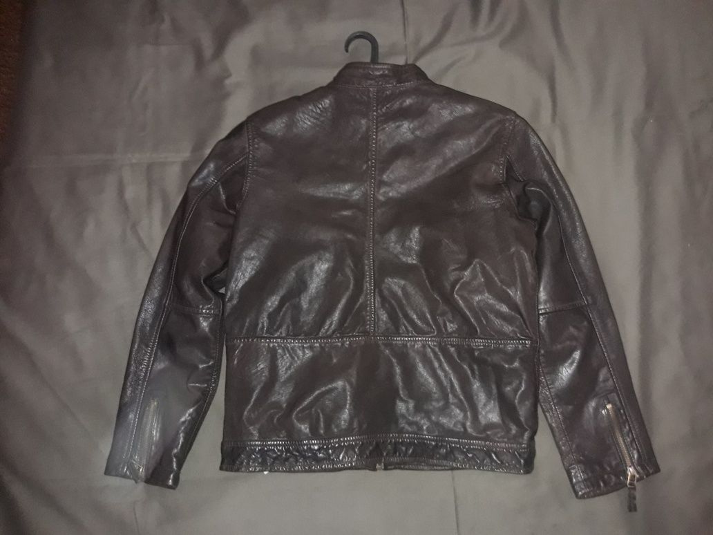 Фирменная кожаная куртка на мальчика  Massimo  Dutti