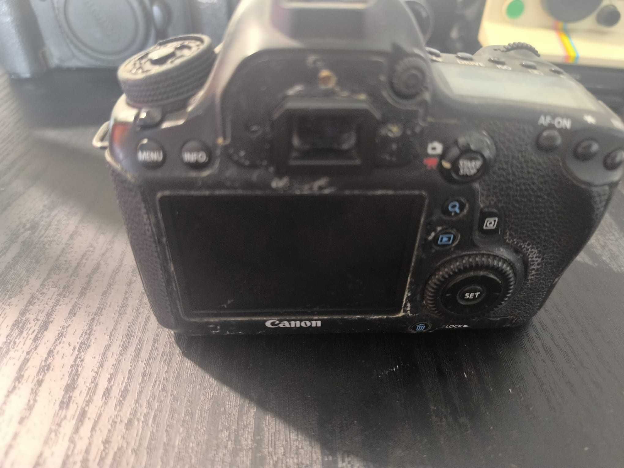 Vendo Canon EOS 6D em bom estado de funcionamento.