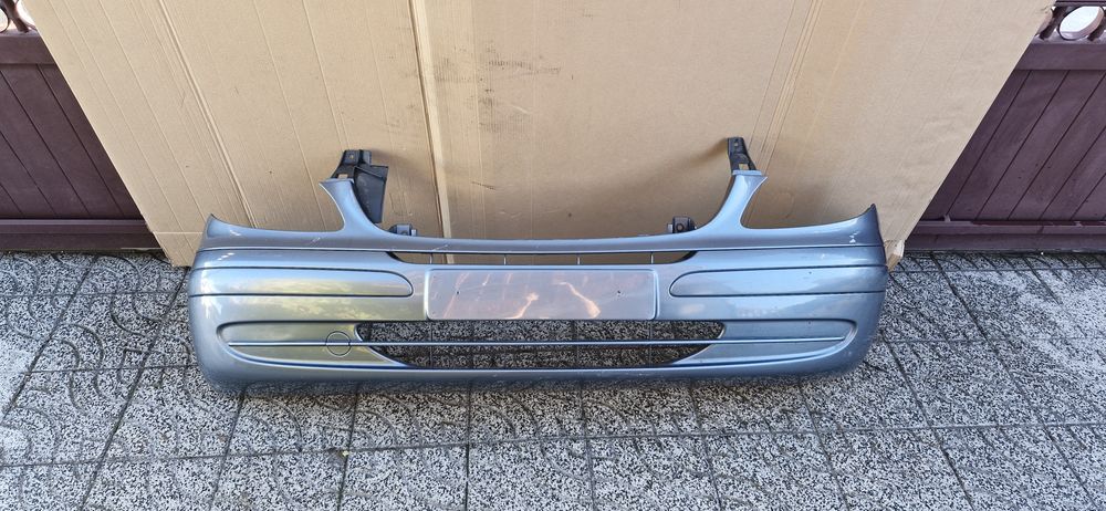 Para-choques Mercedes Vito (W639). 2003/2010.