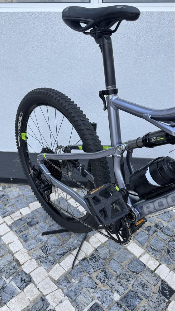 Bicicleta Rockrider ST900 27.5 tamanho M