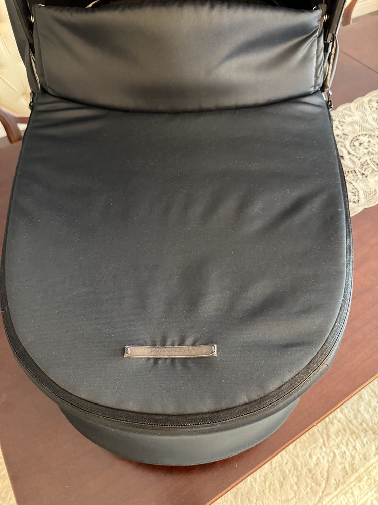Cybex  2.0 gondola