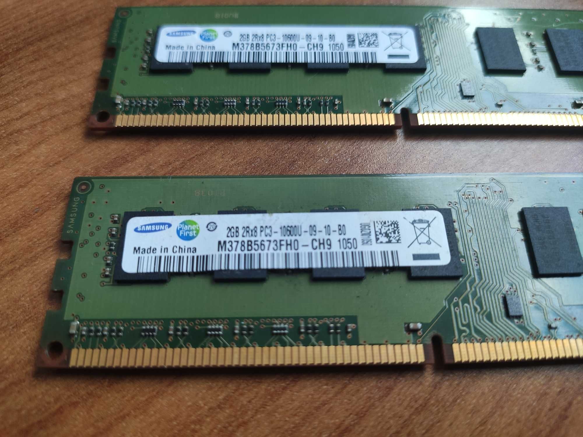 Pamięć RAM DDR3 DIMM 4x2GB (8GB) Samsung PC3-10600U M378B5673FH0-CH9