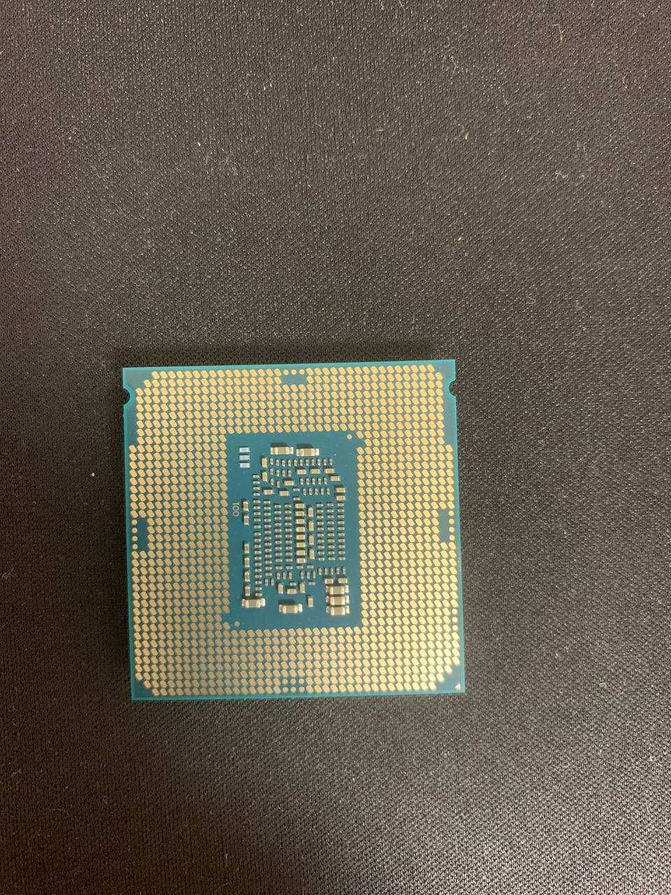 Процесор Intel Core i3 8100 3.6ghz