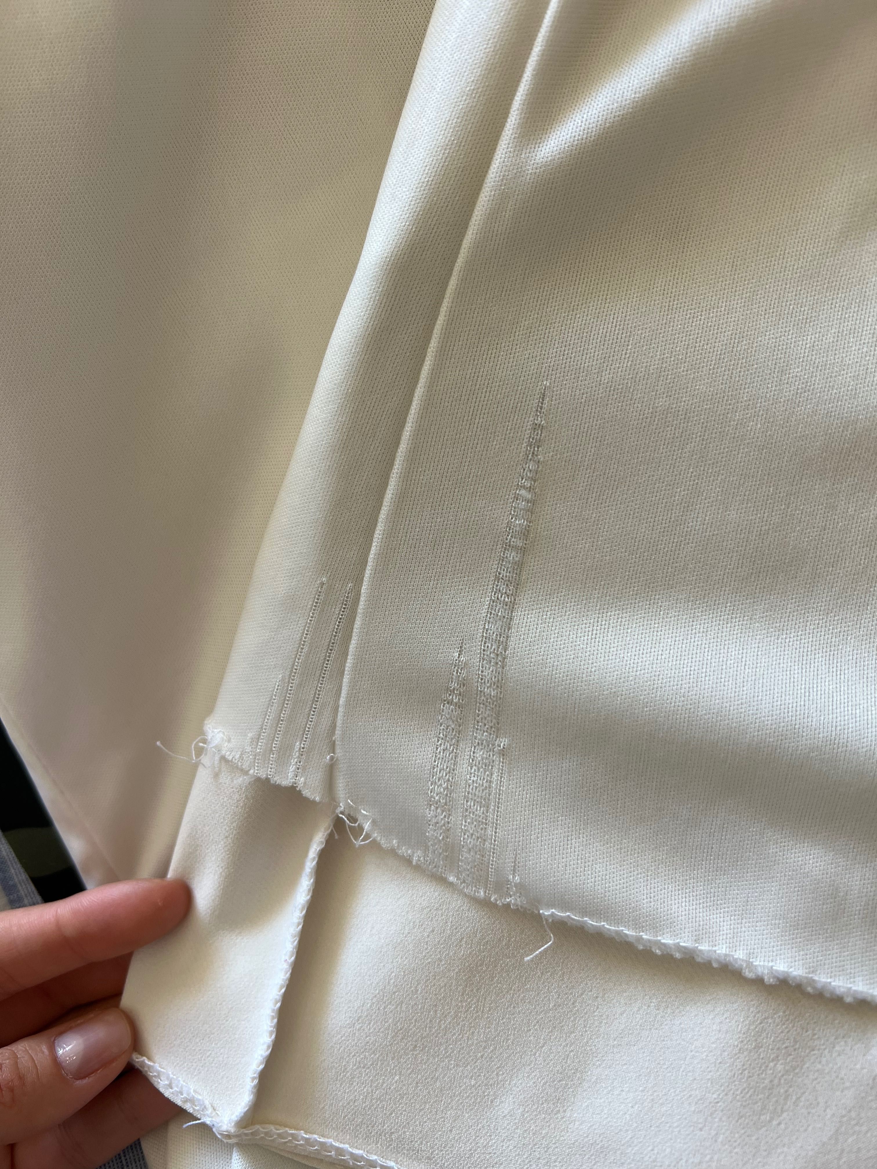 Короткий білий сарафан сукня
