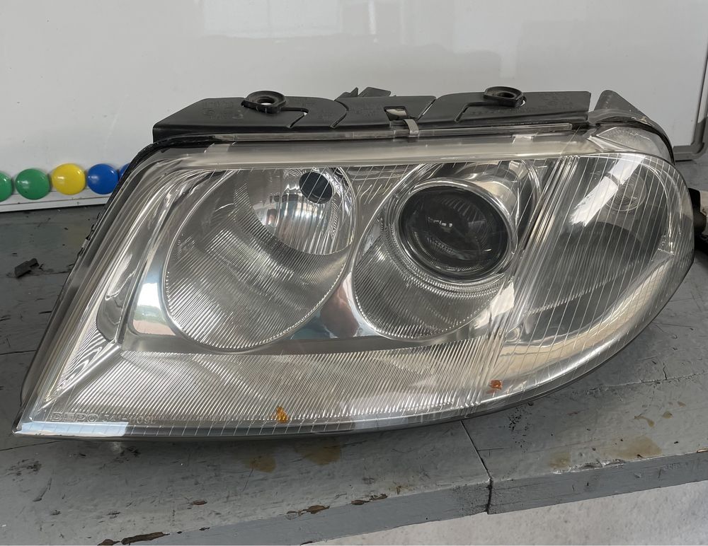 Farol VW Passat esquerdo