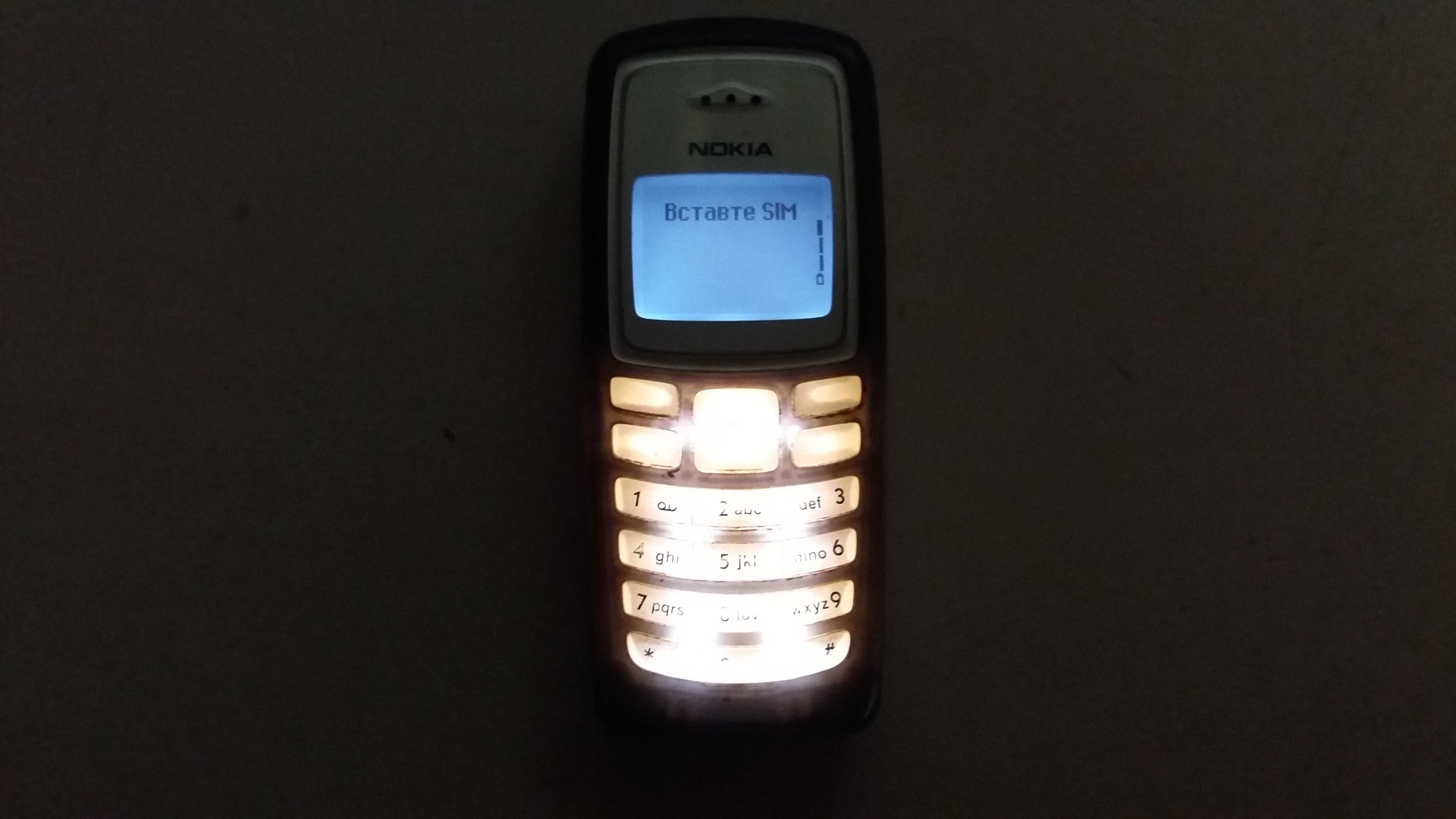 Мобільний телефон NOKIA 2100.