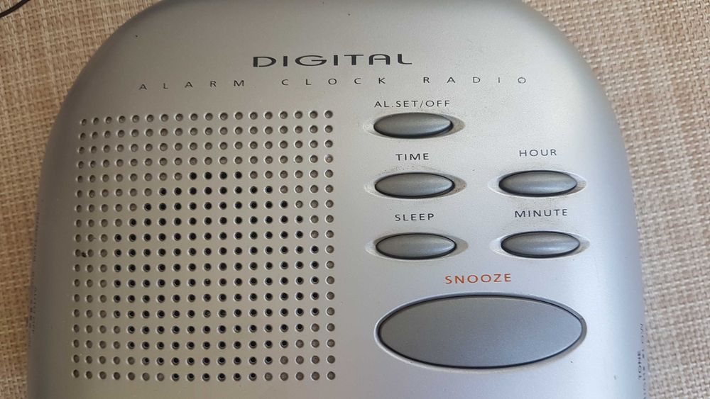 Radiobudzik CR-4 Digital