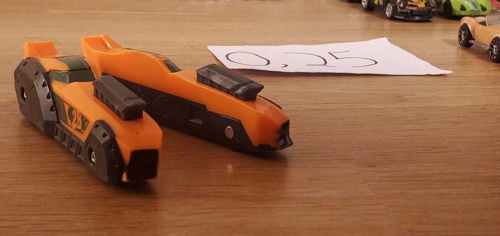 Varios carros- podem ser comprados por unidade