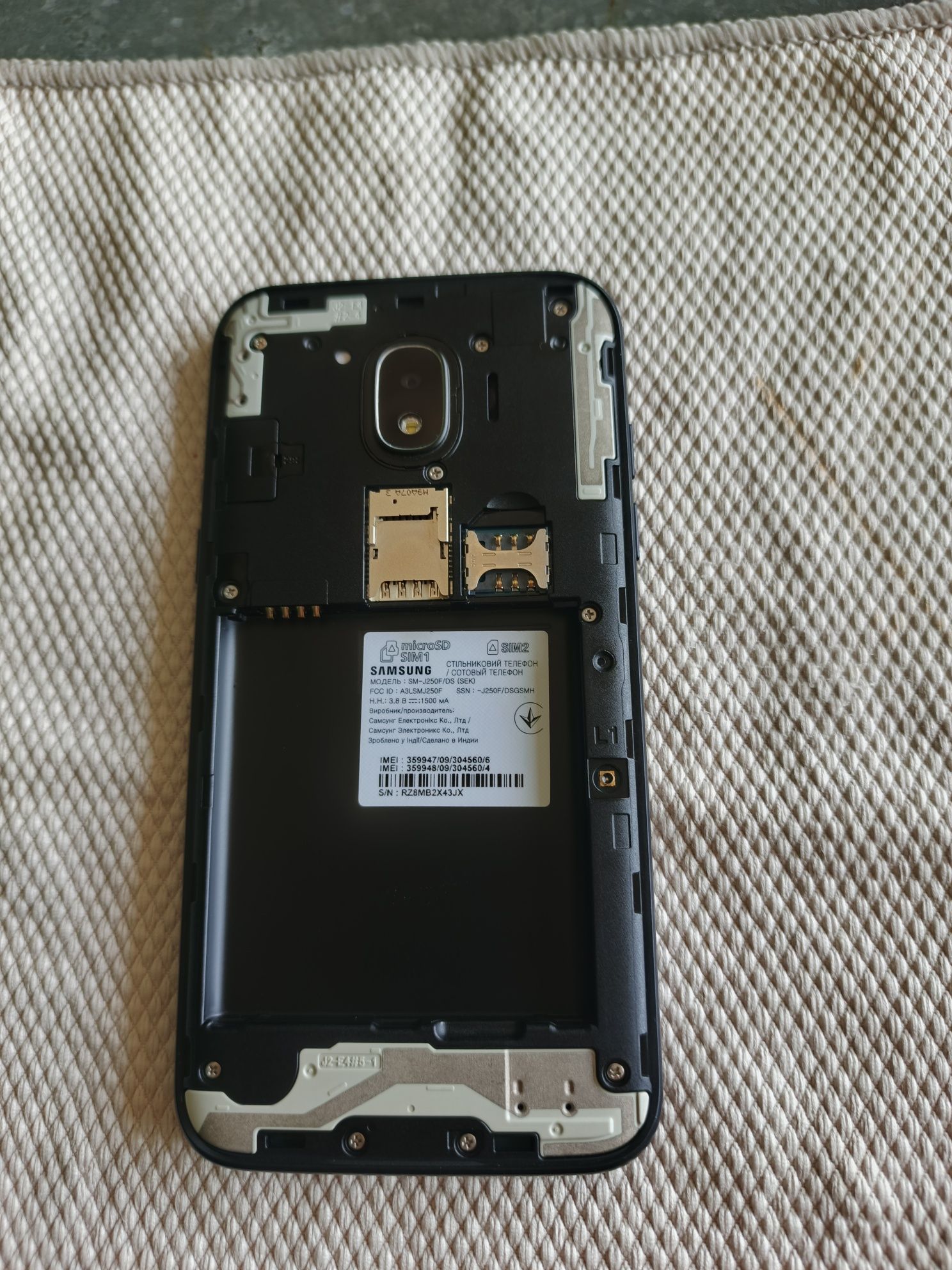 Samsung sm-j250f
