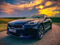 Kia Stinger Kia Stinger 3.3 V6 GT2 | 370 KM | FULL OPCJA | AWD | Czarny, bordowa s