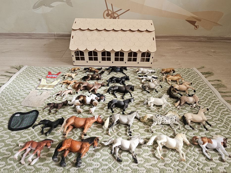 Stajnia z końmi Schleich i Collecta + akcesoria – DUŻY zestaw!