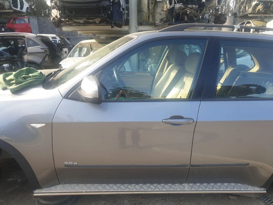 Porta frente esquerda BMW X5 (E70)