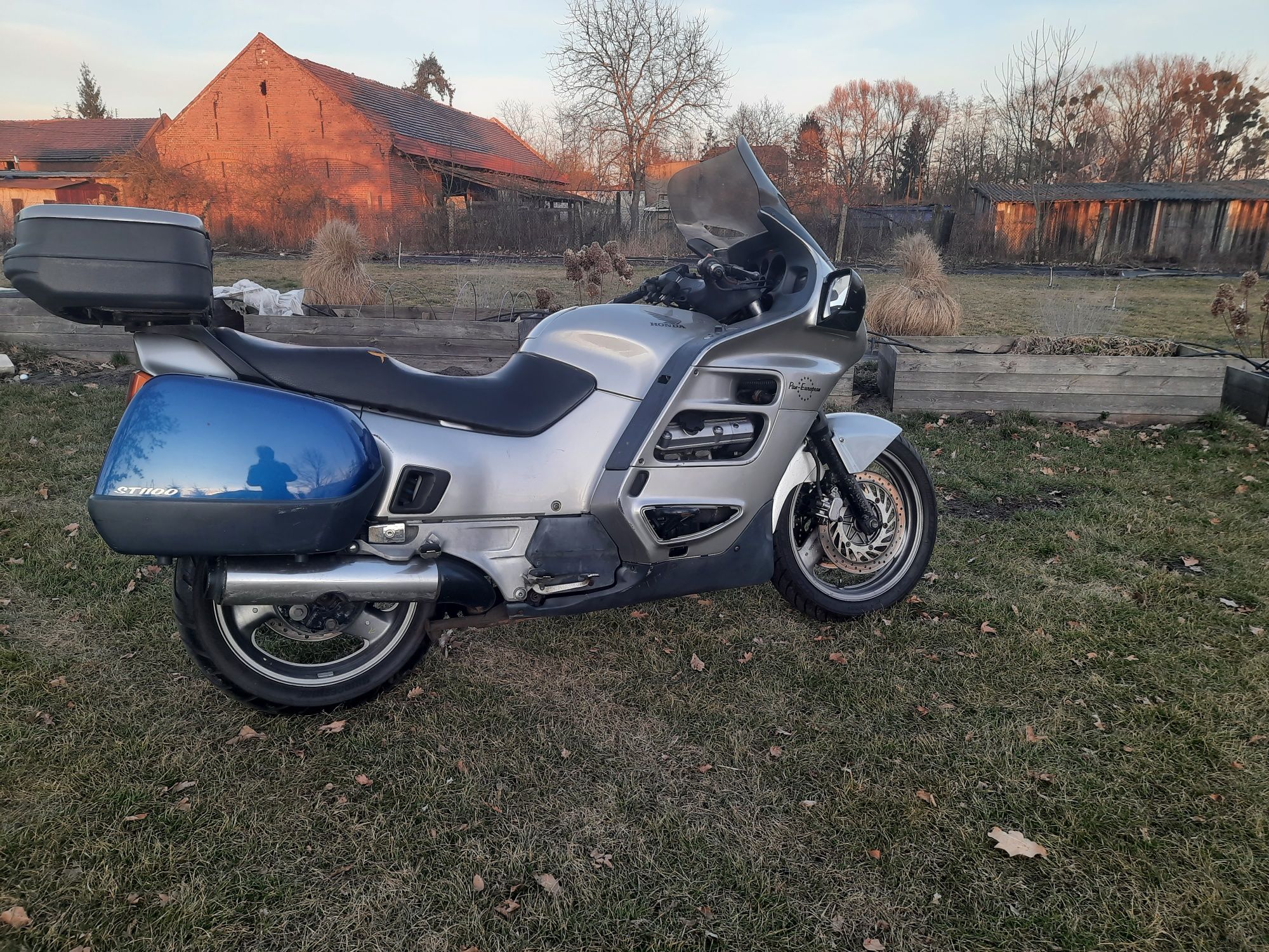 Honda paneutopean st1100
