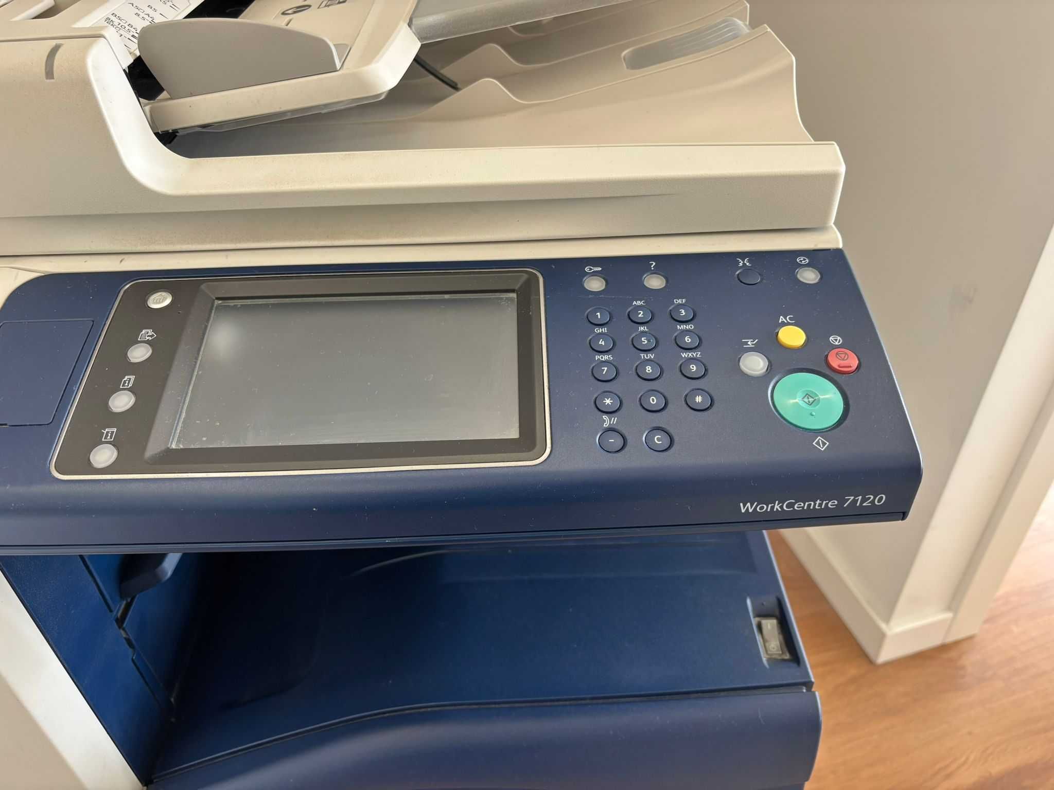 Impressora xerox WorkCentre 7120 ( c/1 toner magenta + 2 amarelos)
