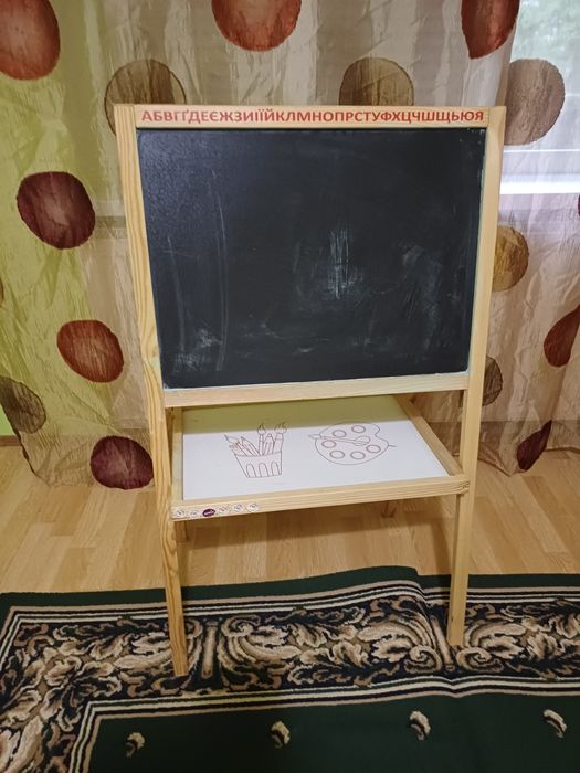 Мольберт дитячий