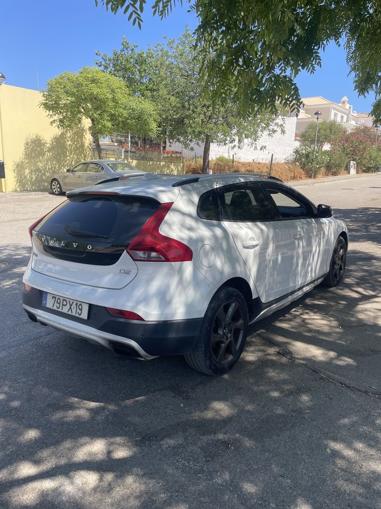 Volvo v40 cross country nacional automatico
