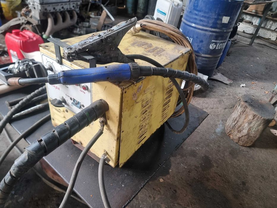 Зварвальний апарат ІСКРА ПОЛУАВТОМАТ  ( Апарати Якості СССР)