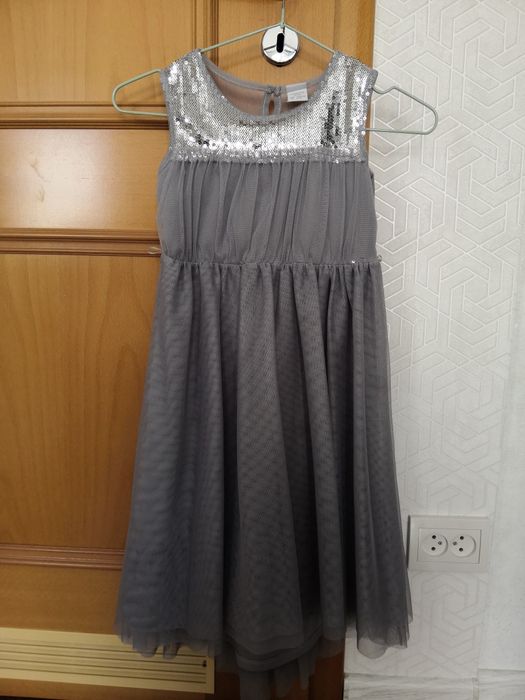 Платье на девочку LINDEX  122-128 см