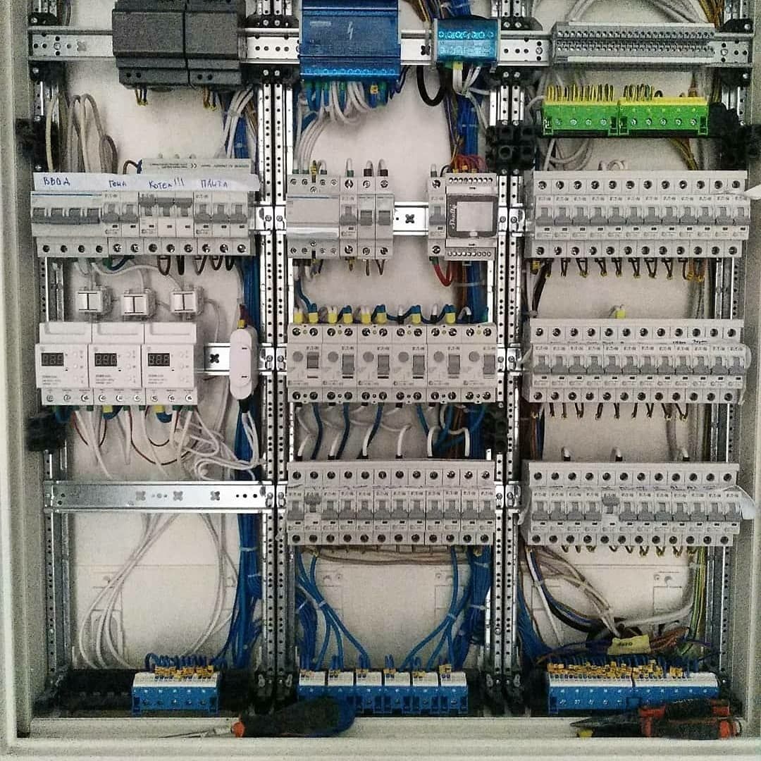 Профессиональный электромонтаж квартир и частных домов.