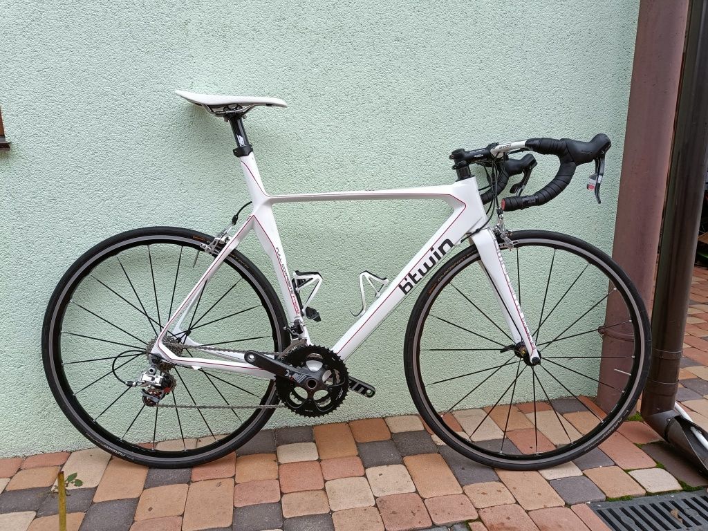 Btwin Facet 9 карбоновий шосейник