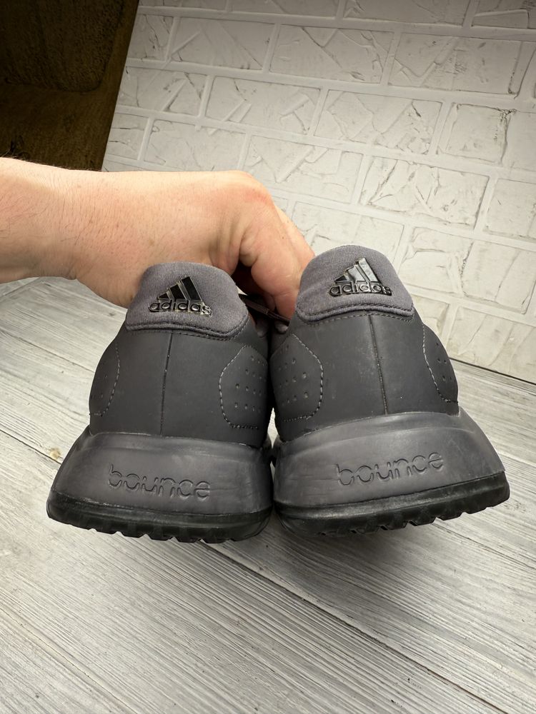 Мужские черные кроссовки adidas bounce 42 размер