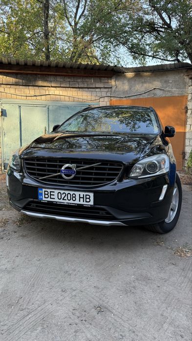 Продам свій автомобіль Вольво хс 60