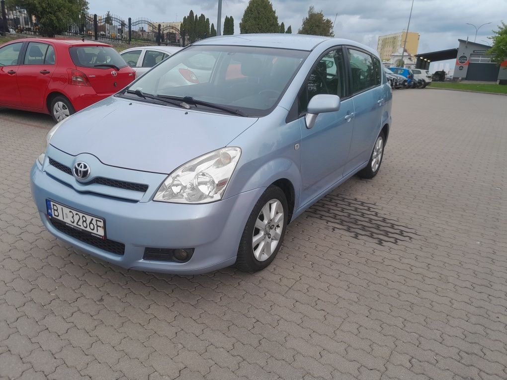 Corolla verso 1.6 benzyna 2006