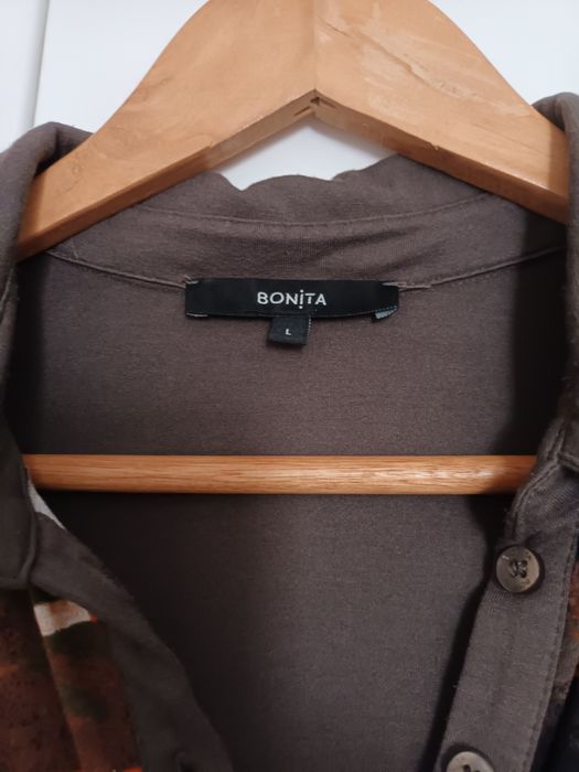 Vestido de malha suave, estilo camiseiro