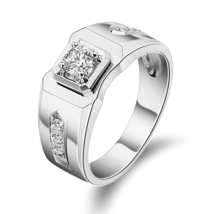 conjunto de anéis novos em aço