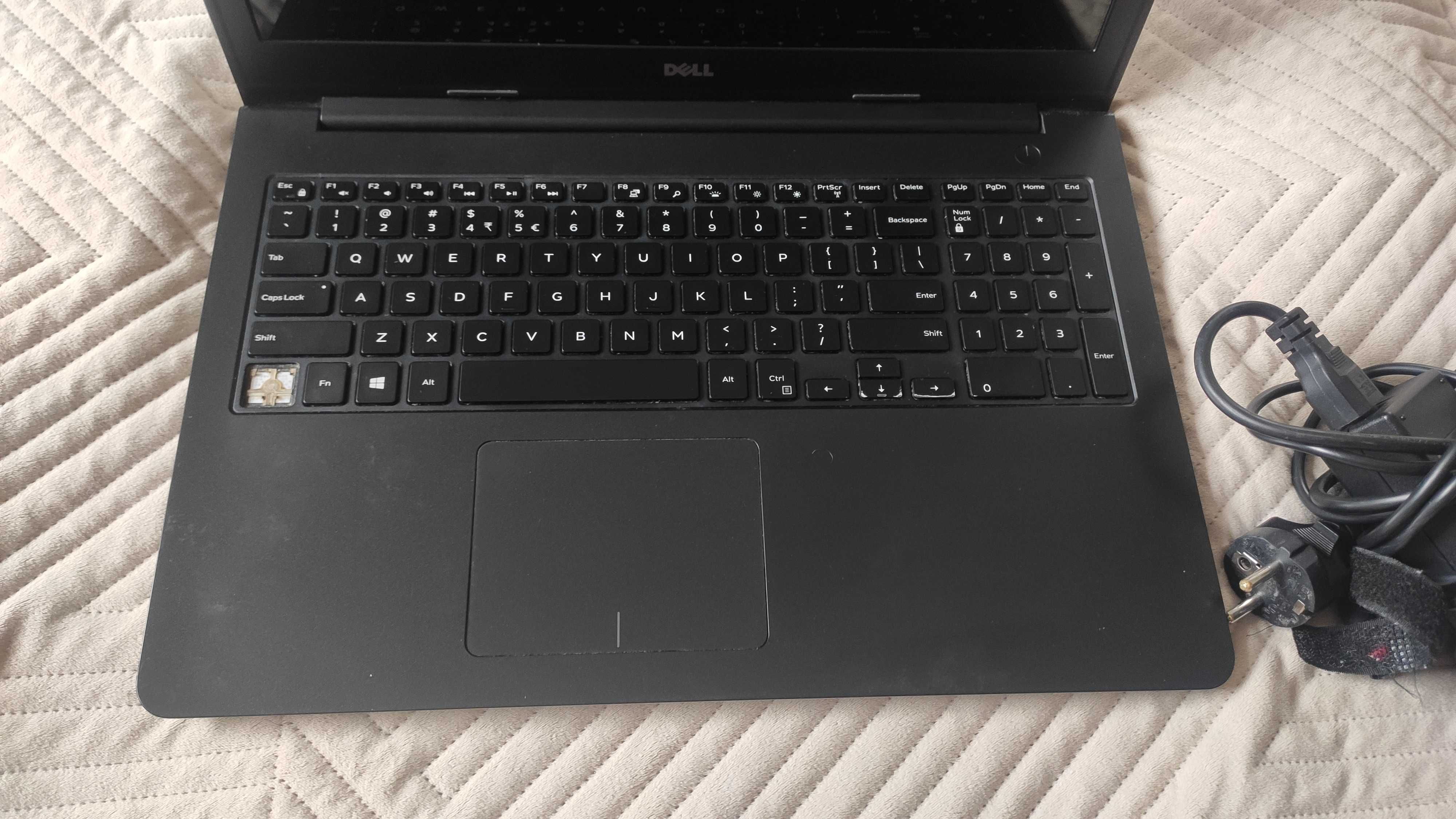 Laptop Dell Inspiron 15-5548; Intel(R) Core(TM) i7-5500U; dysk SSD