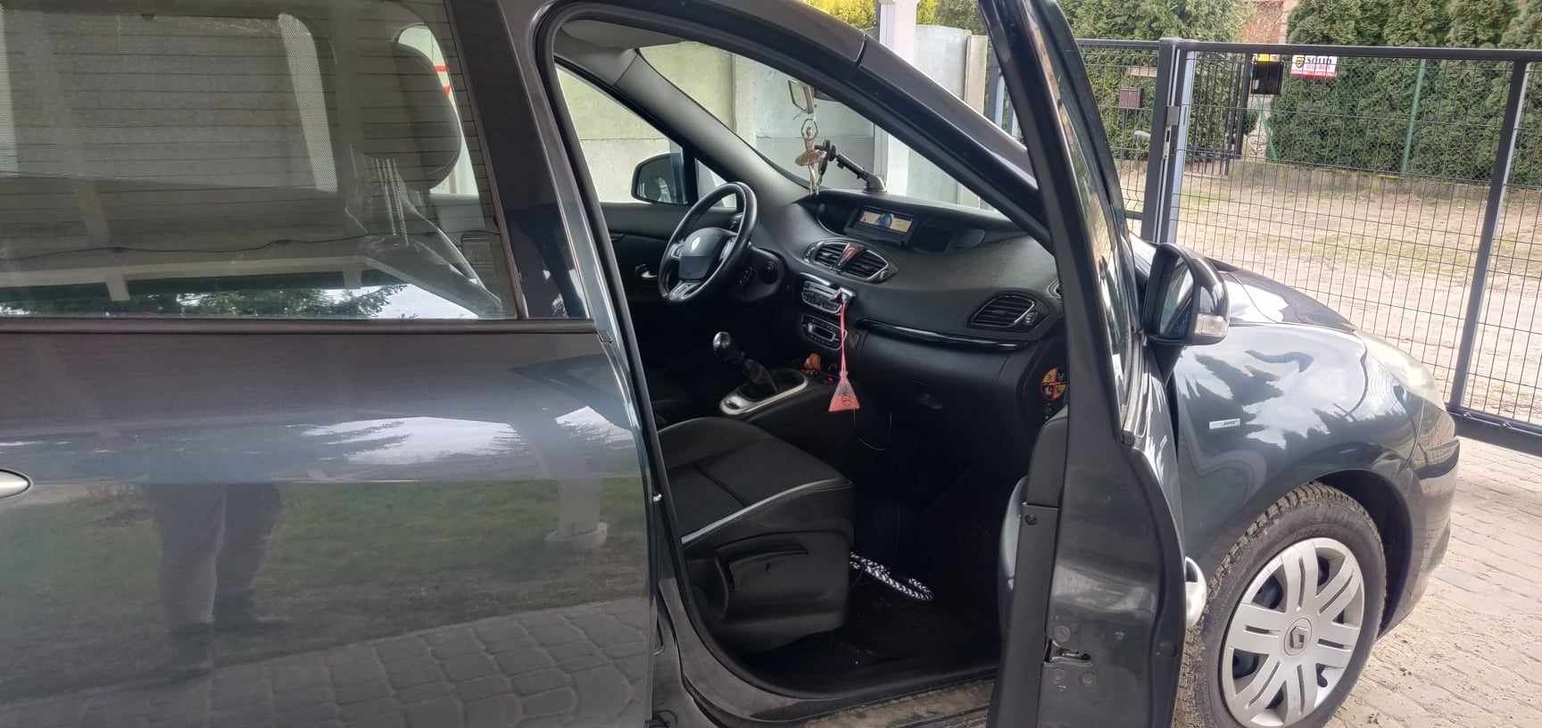 Renault Scenic 3 Bose Edition, 2011 rok, 1.4 TCe 130KM