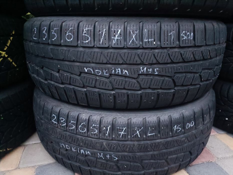 Nokian 235/65 R17 XL комплект зимової резини