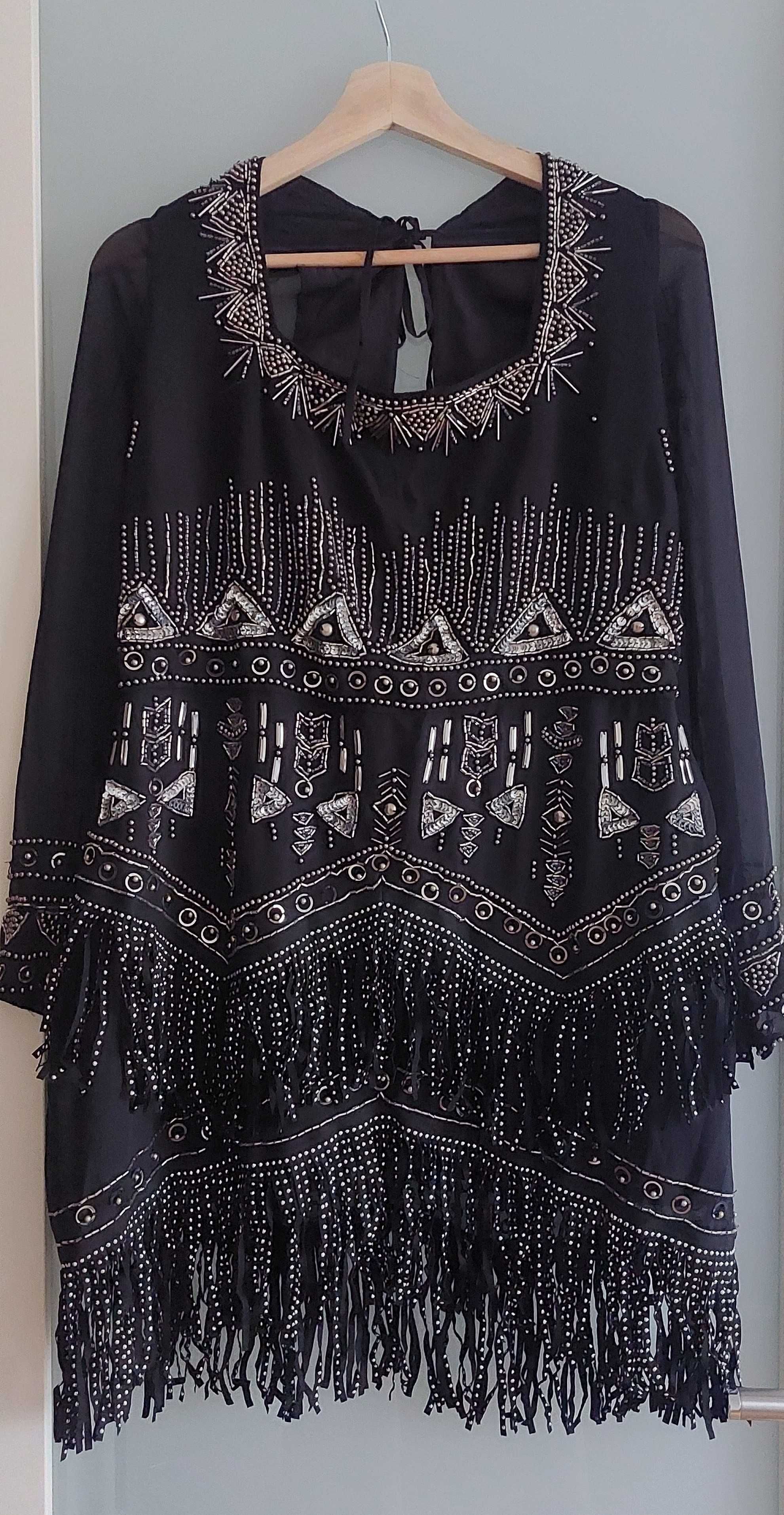 Czarna sukienka mini w stylu boho cała zdobiona dżetami ASOS