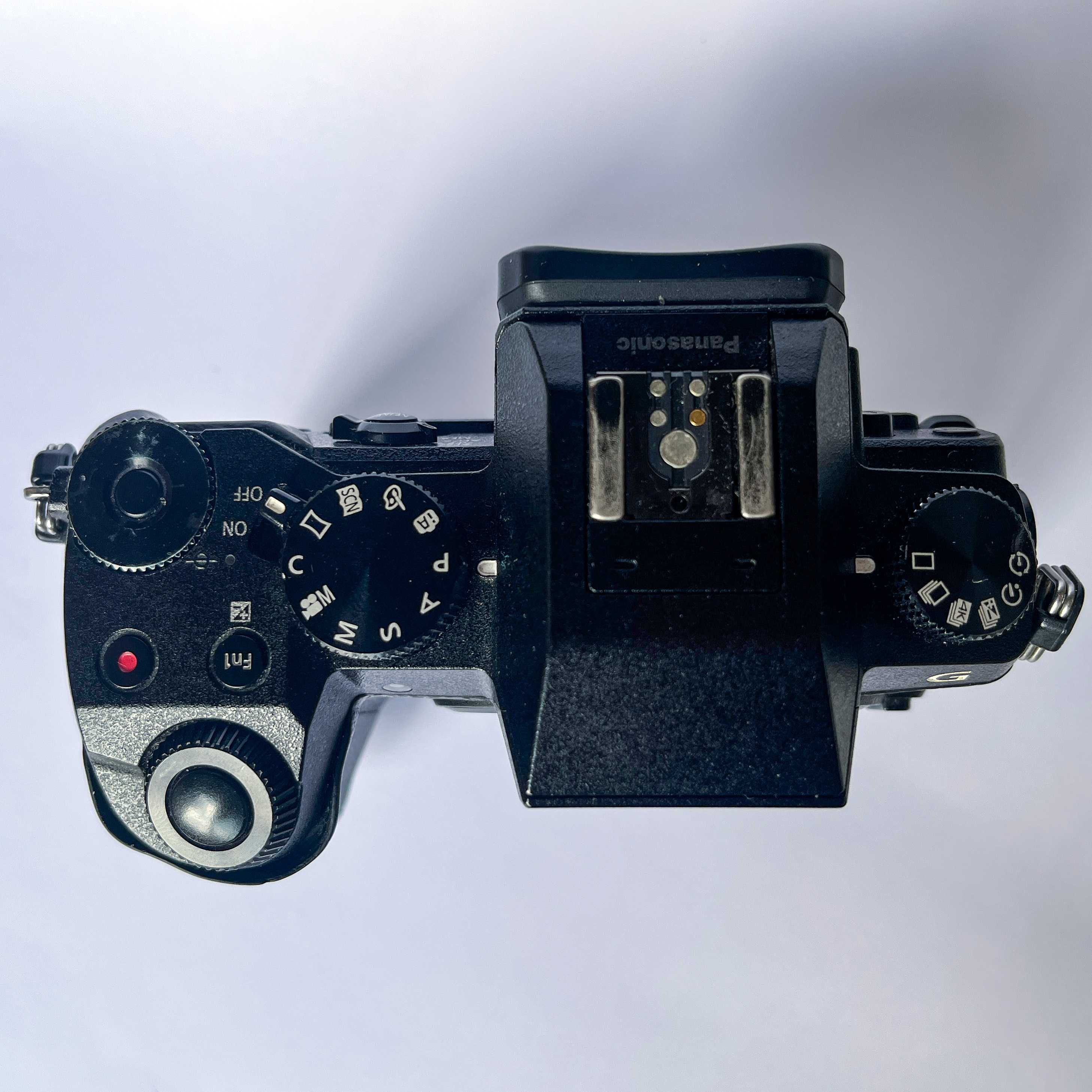 Фотоапарат Panasonic Lumix DMC-G7 body