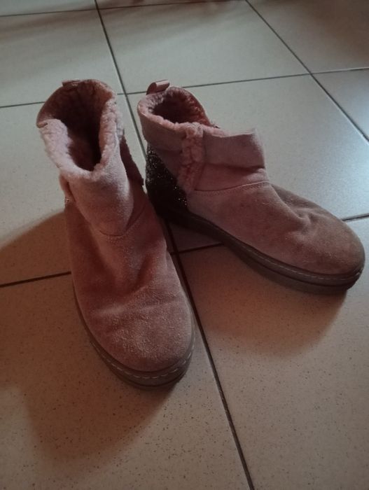 Угі натуральні на овчині